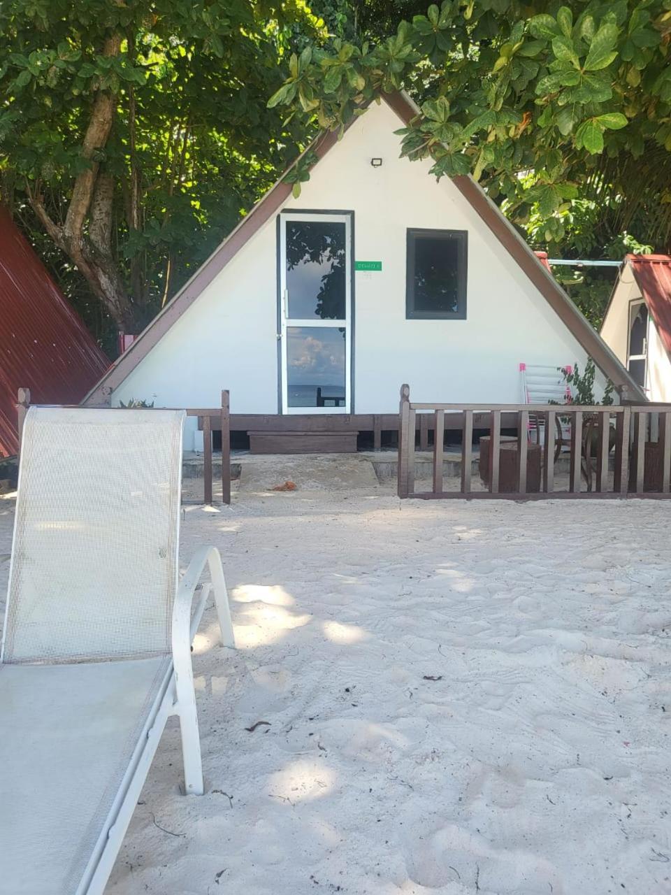 Dewati Roomstay B&B 浪中岛 外观 照片